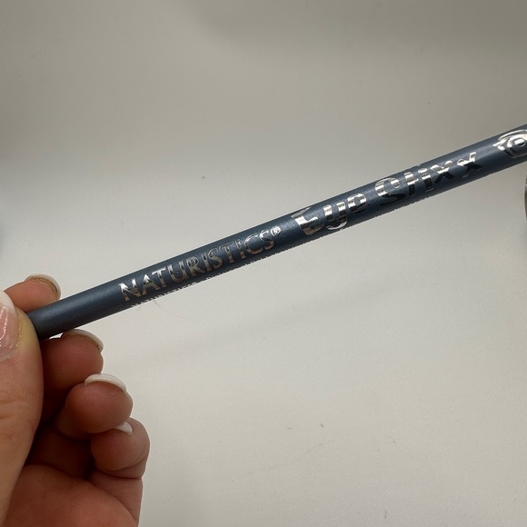 Naturistics Eye Stix Eyeliner โ Sky โ๏ธ๐ - Picture 4 of 6